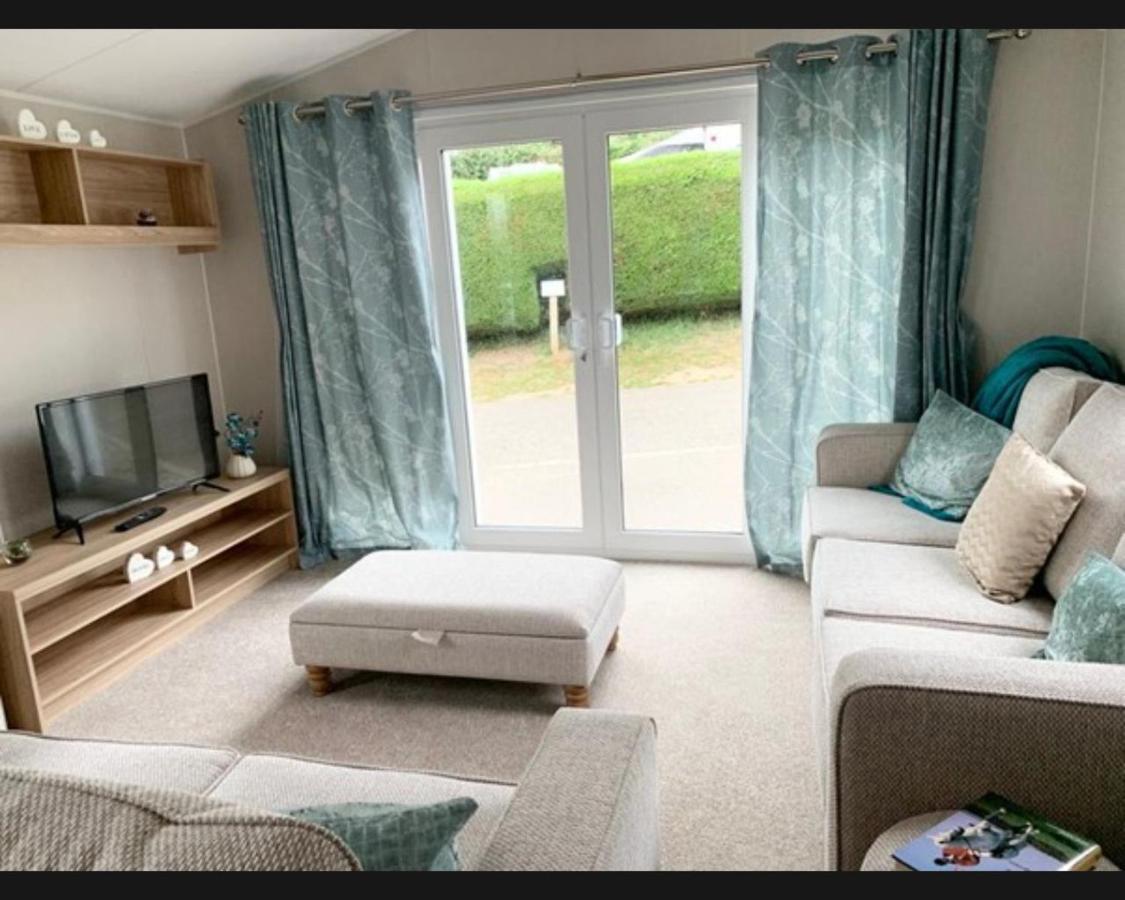 הוילה Exotic 3-Bed Caravan At Newquay Holiday Park מראה חיצוני תמונה