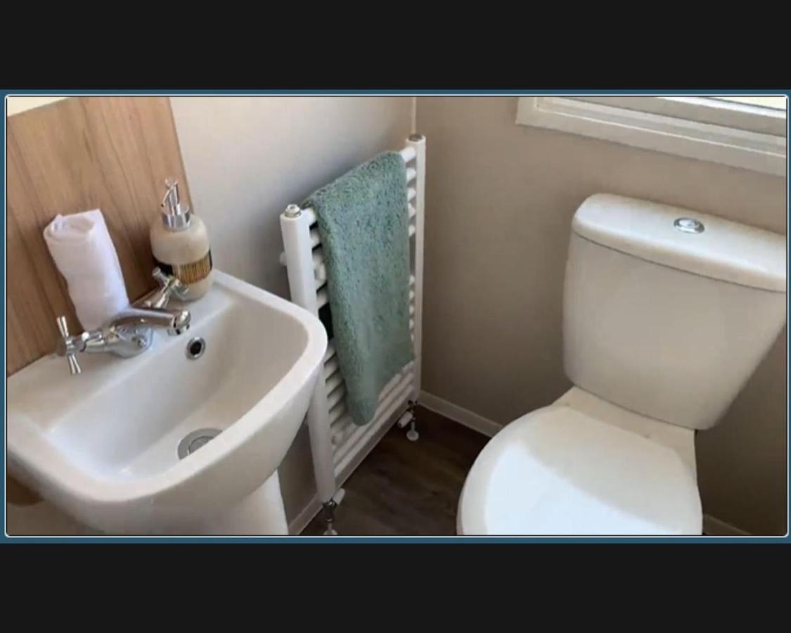 הוילה Exotic 3-Bed Caravan At Newquay Holiday Park מראה חיצוני תמונה