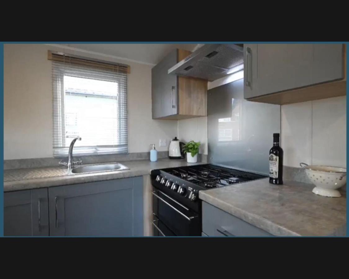 הוילה Exotic 3-Bed Caravan At Newquay Holiday Park מראה חיצוני תמונה