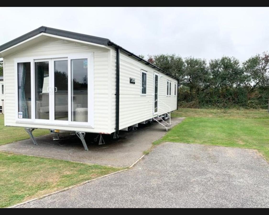 הוילה Exotic 3-Bed Caravan At Newquay Holiday Park מראה חיצוני תמונה