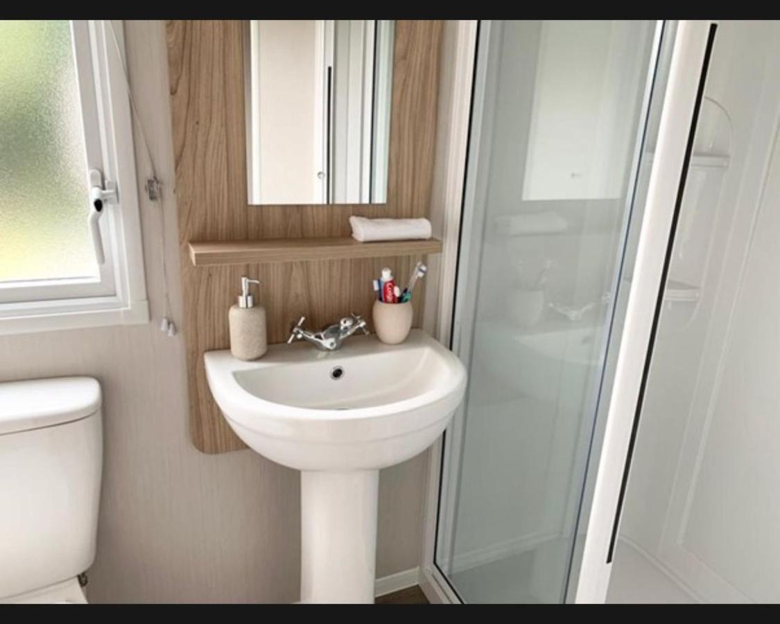 הוילה Exotic 3-Bed Caravan At Newquay Holiday Park מראה חיצוני תמונה