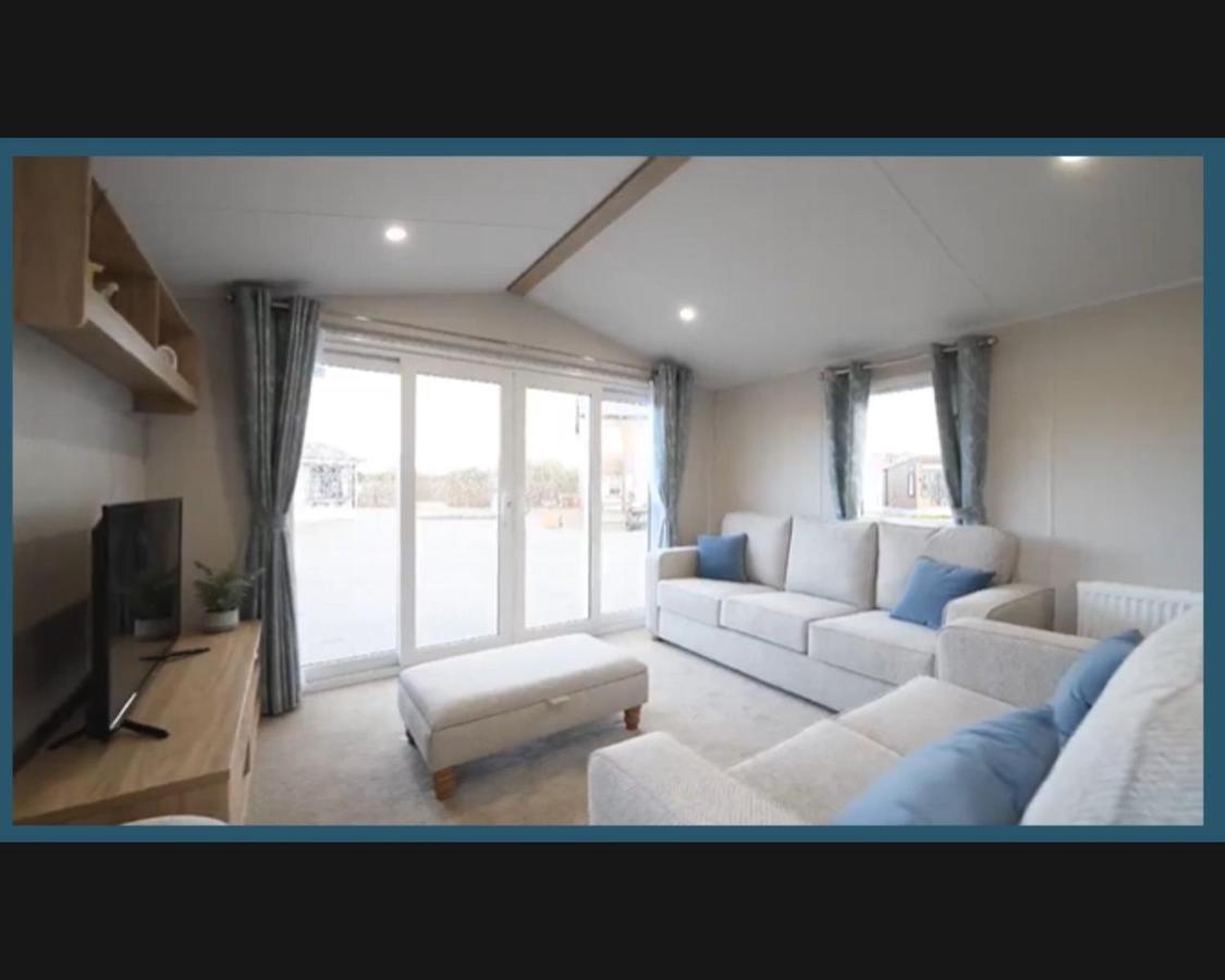 הוילה Exotic 3-Bed Caravan At Newquay Holiday Park מראה חיצוני תמונה
