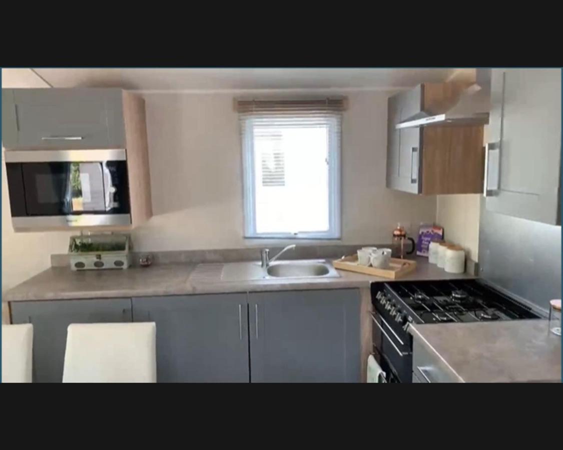 הוילה Exotic 3-Bed Caravan At Newquay Holiday Park מראה חיצוני תמונה