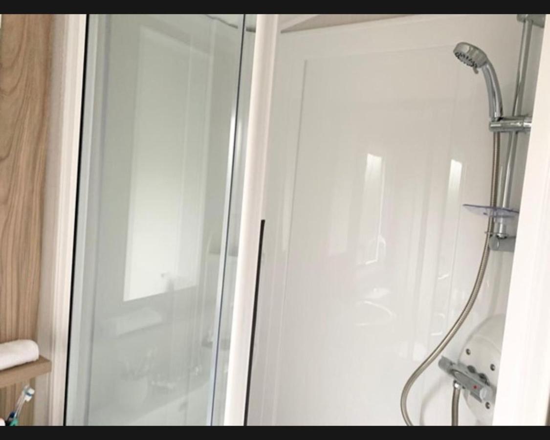 הוילה Exotic 3-Bed Caravan At Newquay Holiday Park מראה חיצוני תמונה