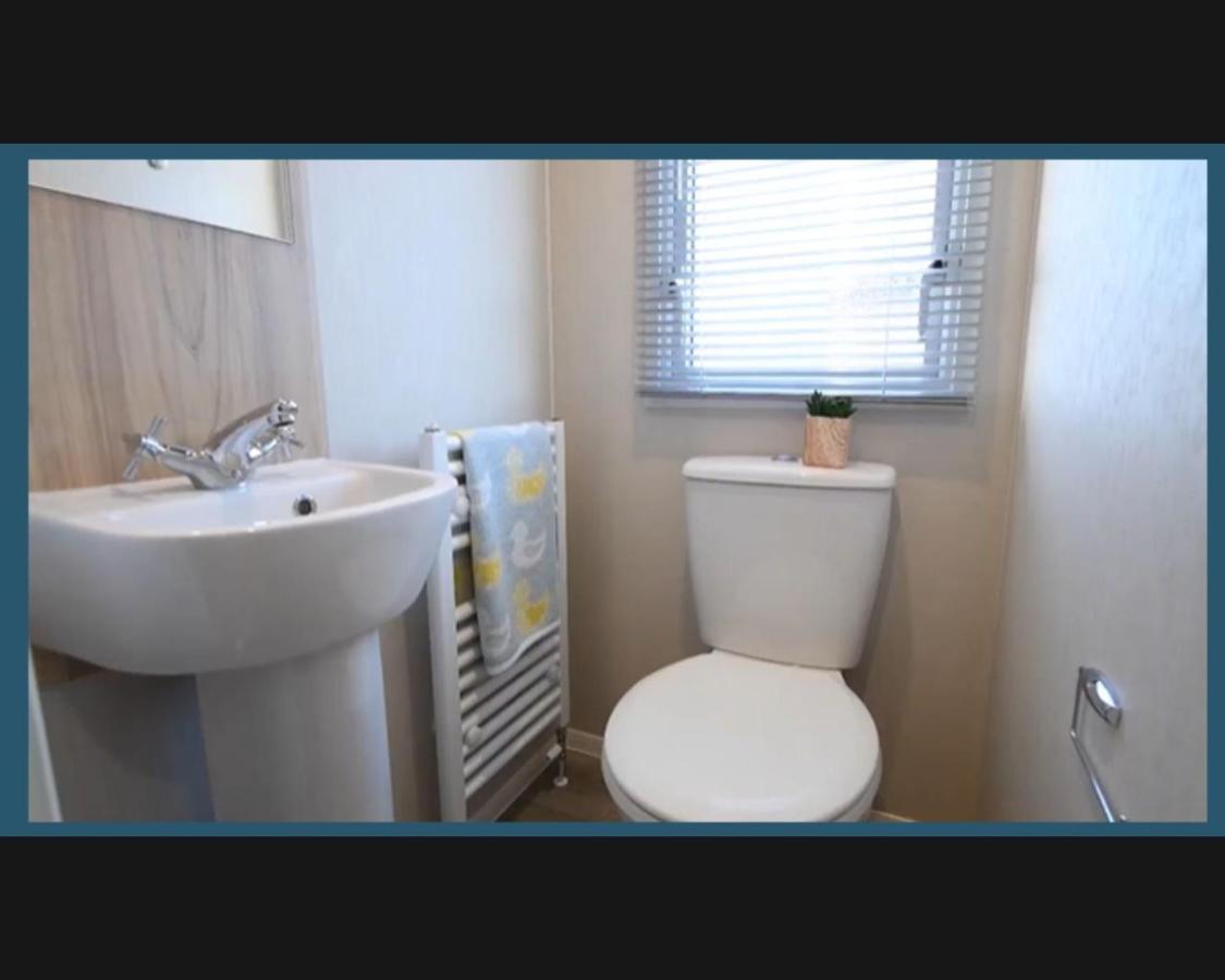 הוילה Exotic 3-Bed Caravan At Newquay Holiday Park מראה חיצוני תמונה