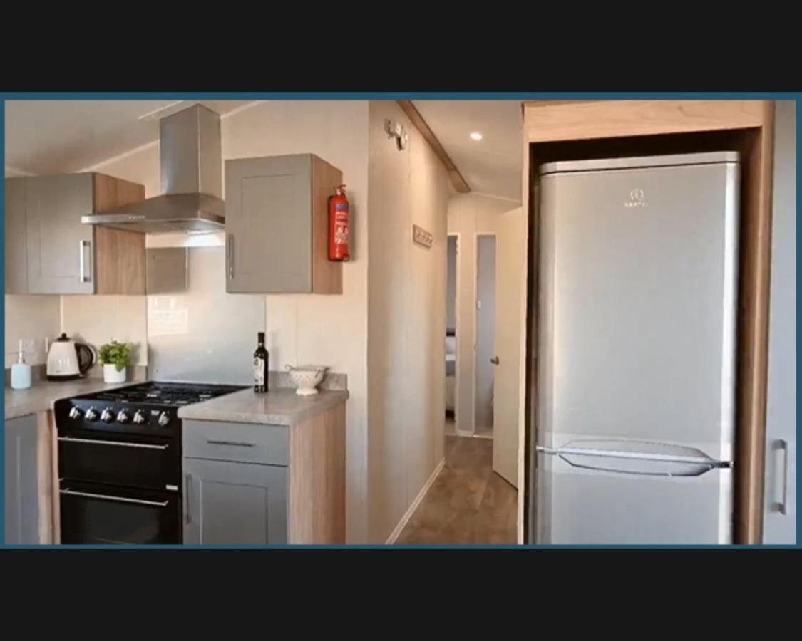 הוילה Exotic 3-Bed Caravan At Newquay Holiday Park מראה חיצוני תמונה